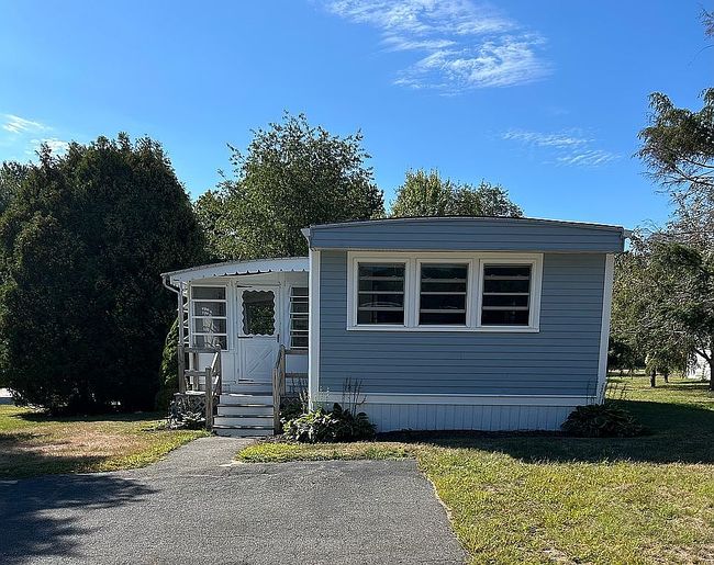Photo of 27 Ferndale Dr