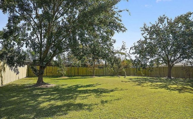 Photo of 17100 E Willow Dr, Prairieville, LA