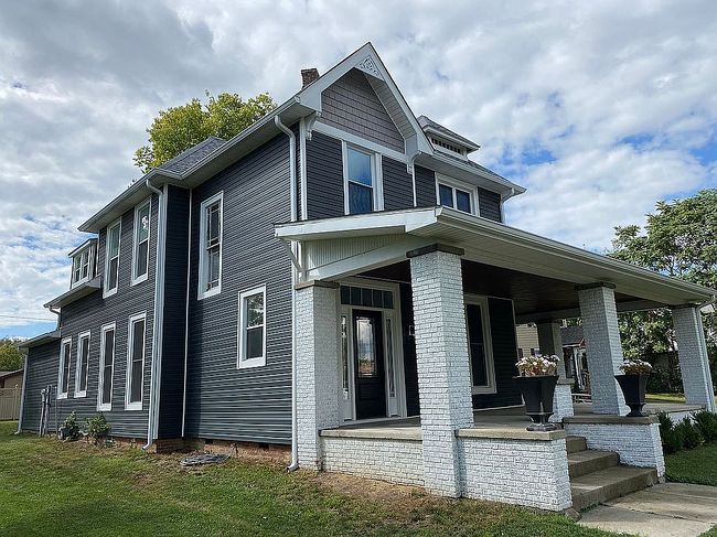 Photo of 502 S Walnut St, Edinburgh, IN