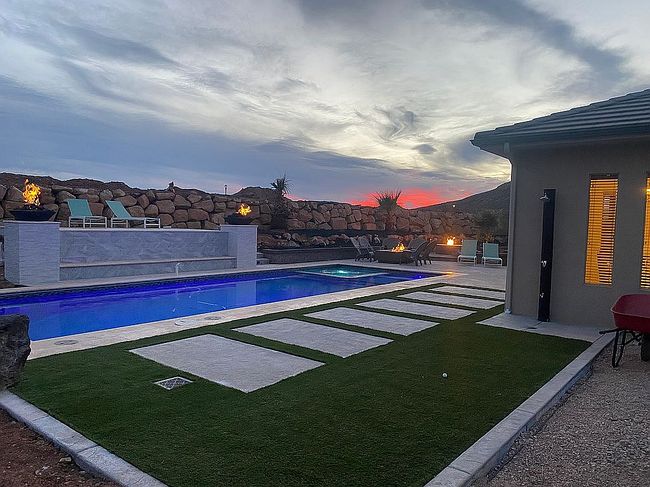 Additional photo 3 of property located at 1166 E Colt Ave