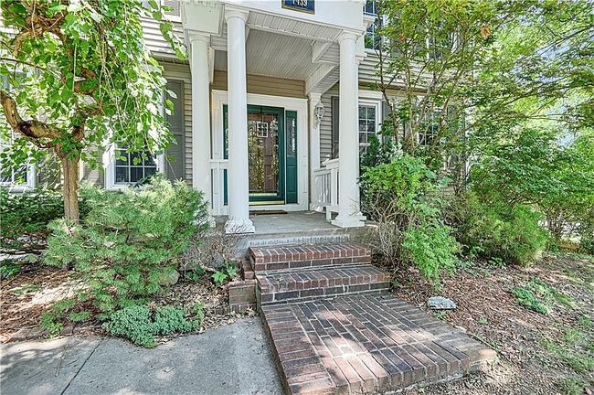 Preview of property located at 7439 N Strathbury Ave