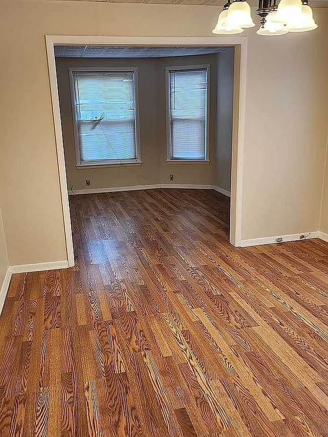 Image of 141 Elm St