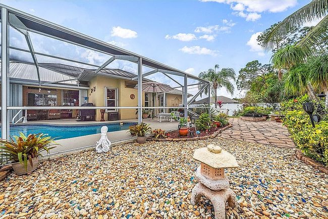 Image of 1433 Sw Devera Ave