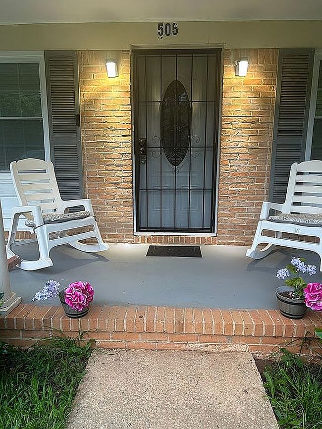 Image of 505 E Mcintosh Rd