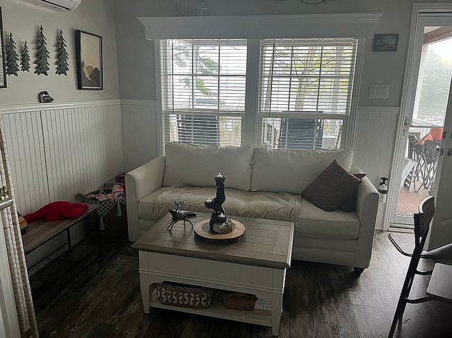 Image of 759 Cove View Cir