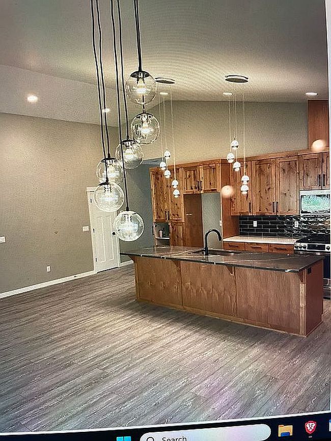 Photo of 55900 Snow Goose Rd, Bend, OR