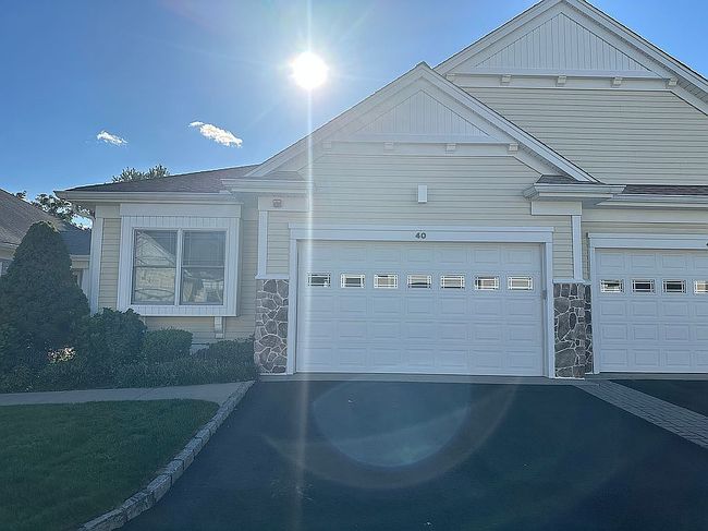 Photo of 40 Oak Run