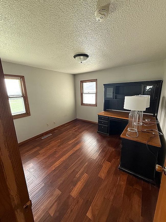 Photo of 7037 S23 Hwy, Carlisle, IA