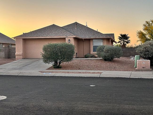 Photo of 2571 W Crawford St, Tucson, AZ