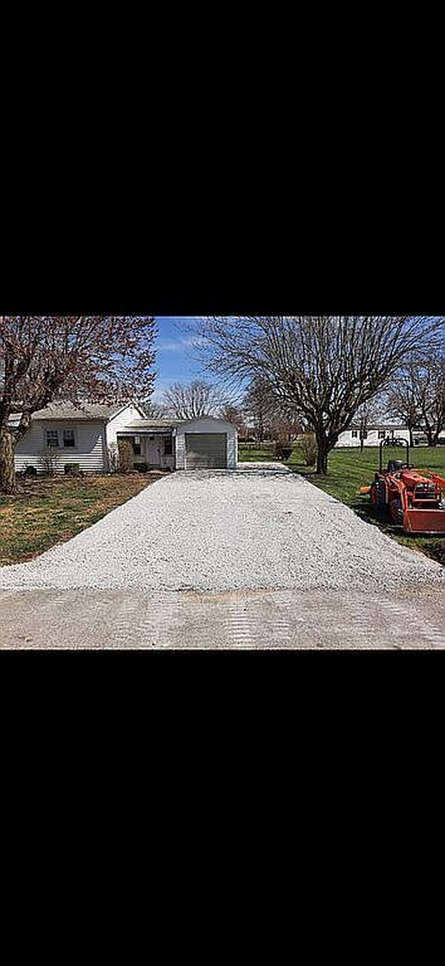 Photo of 200 Nw 3rd St, Casey, IL