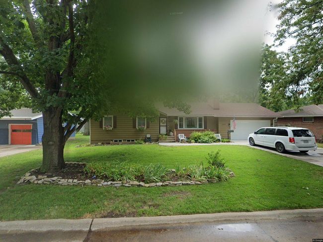 Image of 2821 Virginia Dr