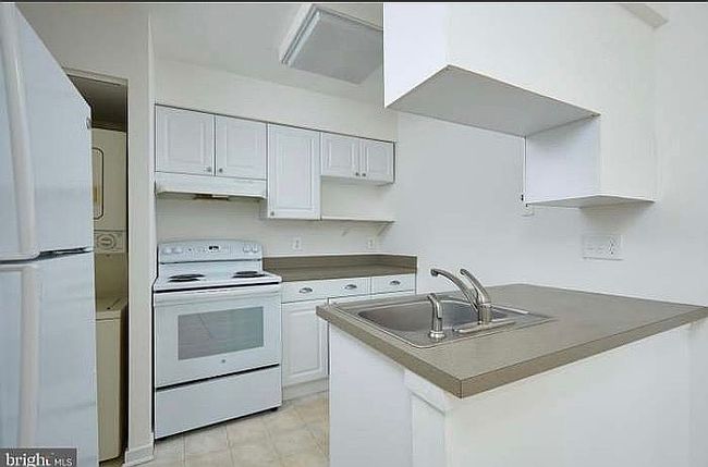 Image of 18442 Bishopstone Ct #257