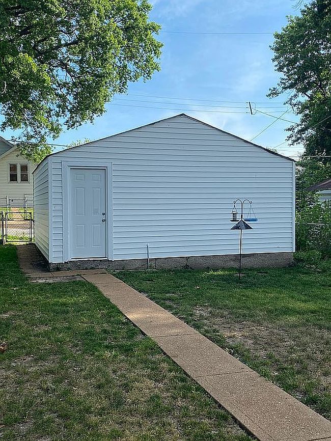 Photo of 6215 Bradley Ave, Saint Louis, MO