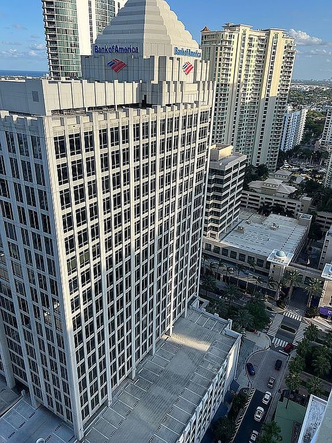 Image of 350 Se 2nd St Apt 2220