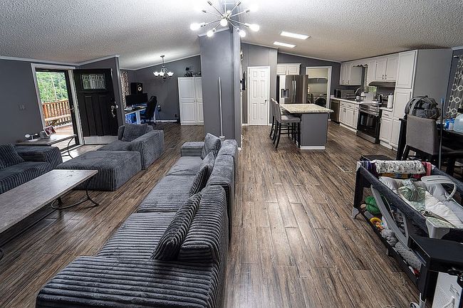 Image of 10273 Redwood Cir