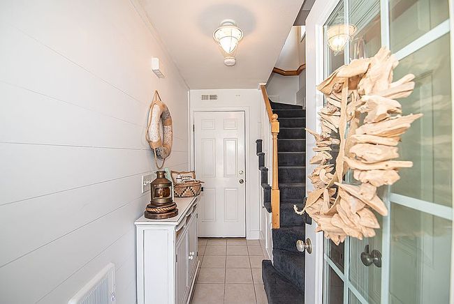Photo of 595 N End Blvd Unit 2, Salisbury, MA