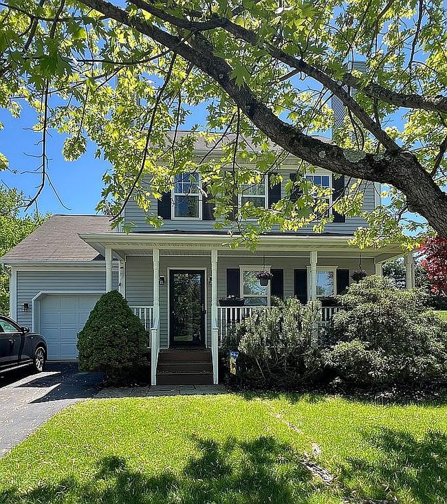 Photo of 17 Bush Creek Ln, Poughquag, NY