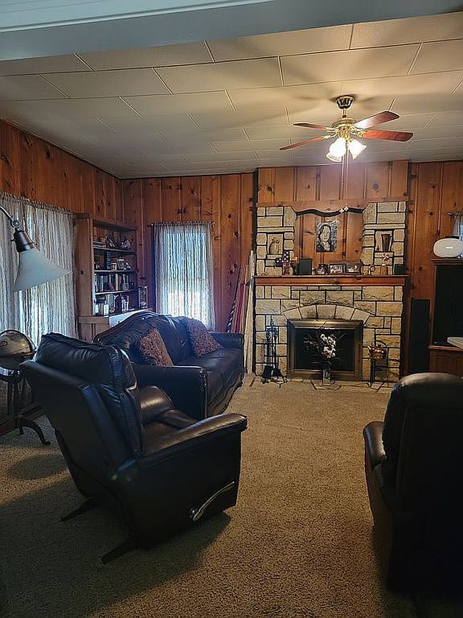 Photo of 407 W Walnut St, Sedan, KS