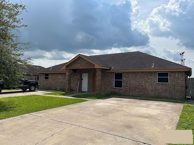 Photo of 2113 N G St, Harlingen, TX