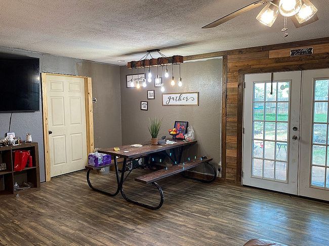 Photo of 1207 N Meridian St, Waurika, OK