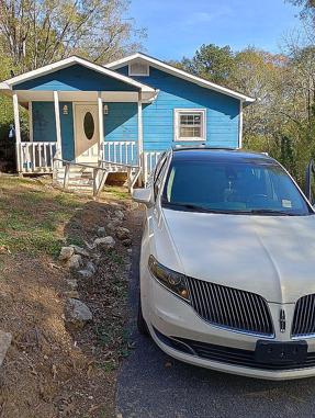 Preview of property located at 16 Hinson Ave