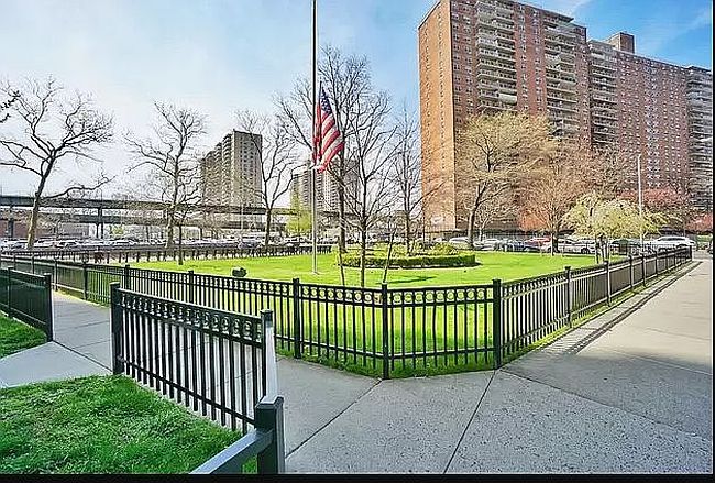 Image of 2915 W 5th St Apt 7E