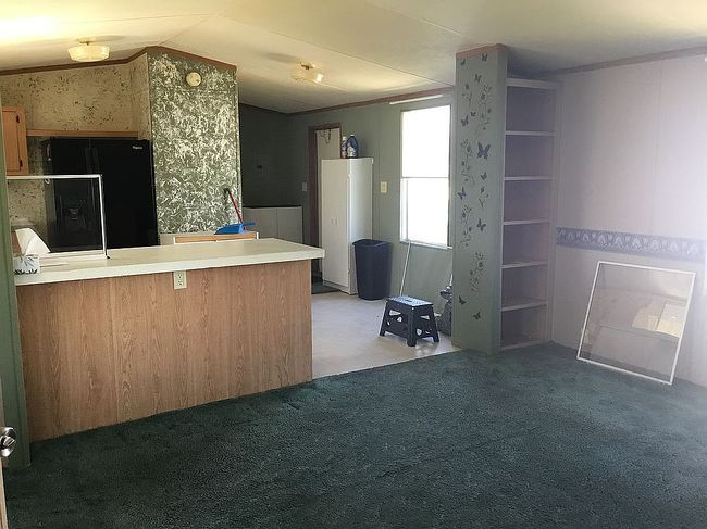 Image of 3805 7th St Ne Trailer 156