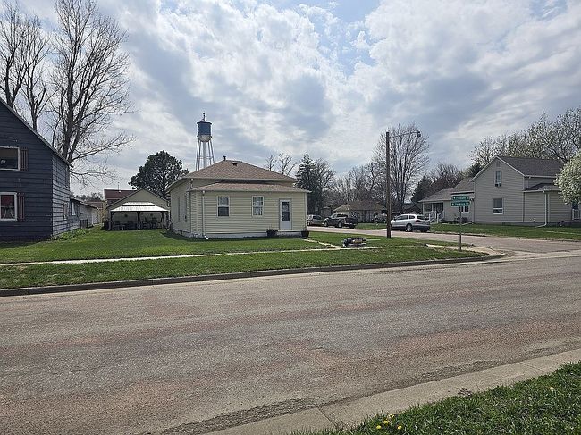 Photo of 212 W Pleasant St, Elk Point, SD