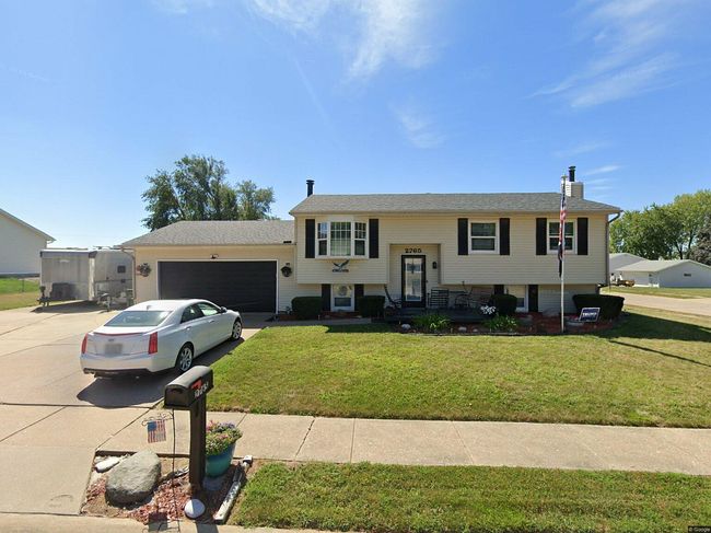 Image of 2765 W 66th St
