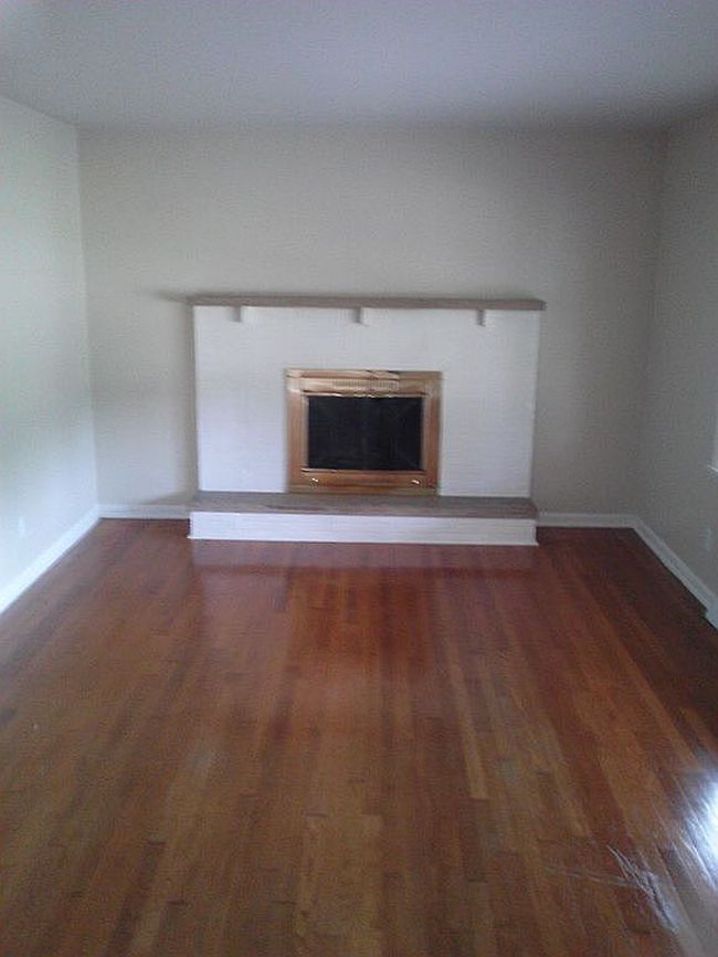 Additional photo 2 of property located at 430 College St