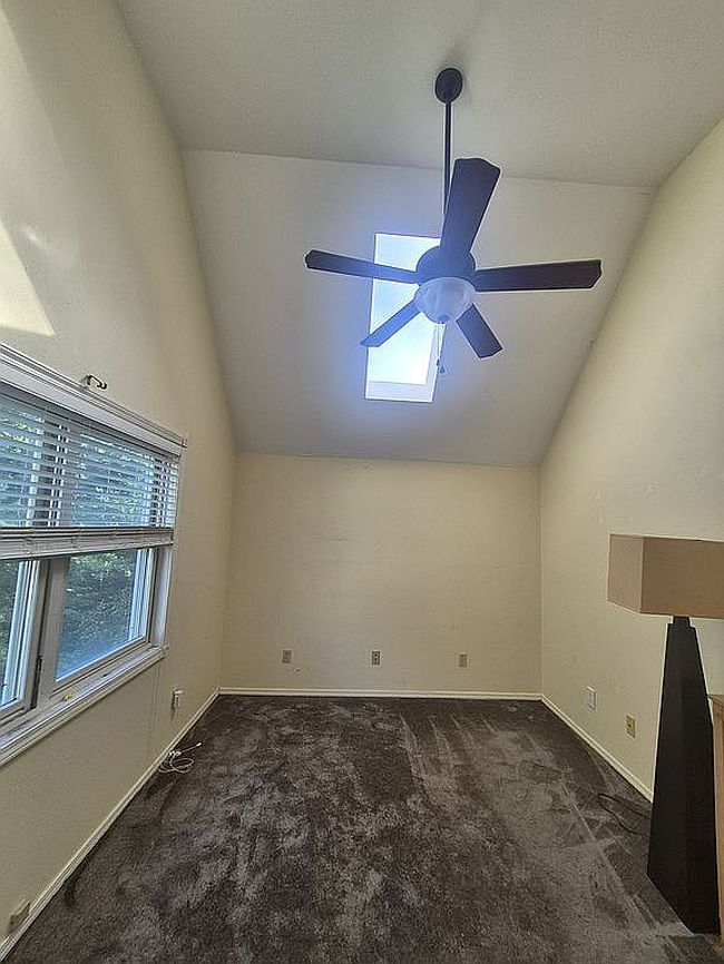 Photo of 109 Diamond Hill Ct, Hollister, MO