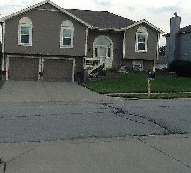 Preview of property located at 11900 N Charlotte St