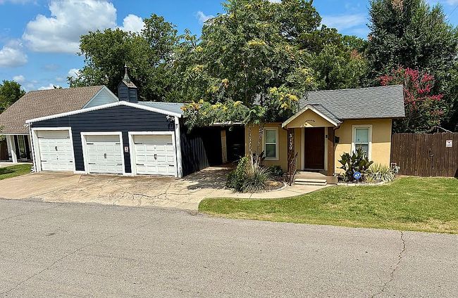 Additional photo 2 of property located at 3130 N Barnes Ave