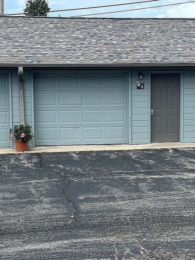 Photo of 24 Starboard Dr Unit 6, Kimberling City, MO