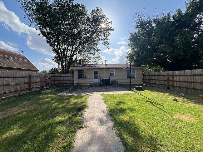 Photo of 814 Oak St, La Crosse, KS
