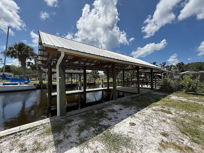 Photo of 109 Mulberry St, Satsuma, FL