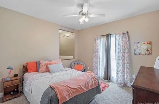 Image of 2407 Fox Hollow St