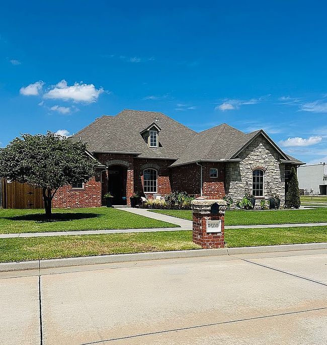 Photo of 2500 Kadlan Dr, El Reno, OK