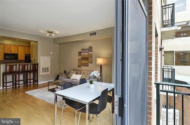 Photo of 1111 25th St Nw Apt 615, Washington, DC