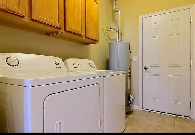 Image of 7615 E 111th Ln