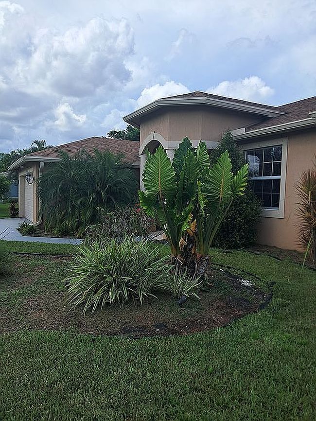Photo of 1585 Sw Merchant Ln