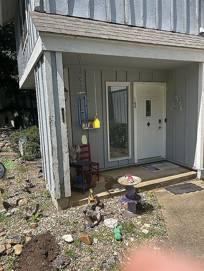 Preview of property located at 144 La Vista Ln