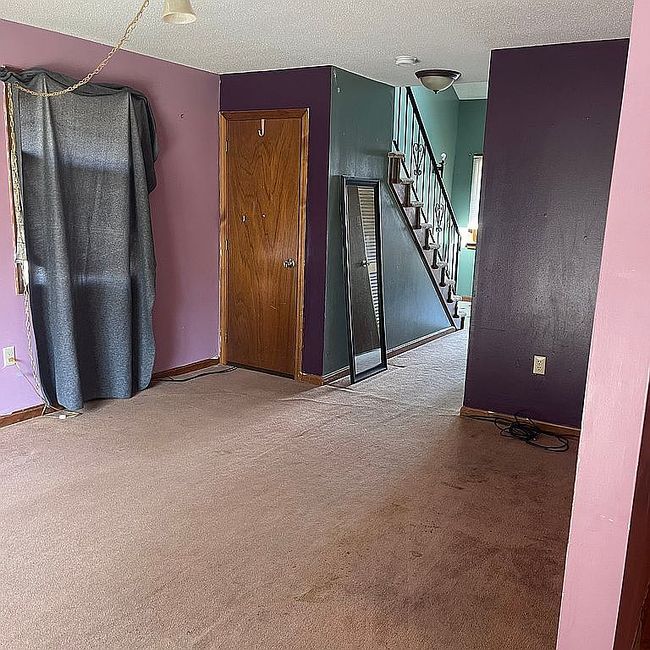 Photo of 201 Millwright Dr, Nashua, NH