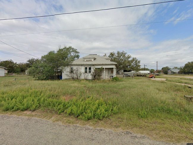 Photo of 2013 E 12th St, Sweetwater, TX