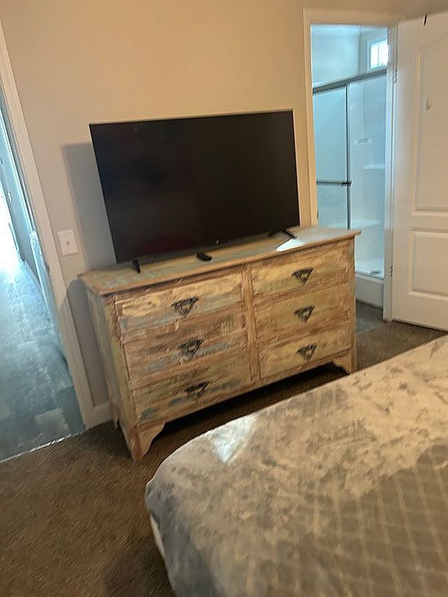 Preview of property located at 247 Nightingale Ave