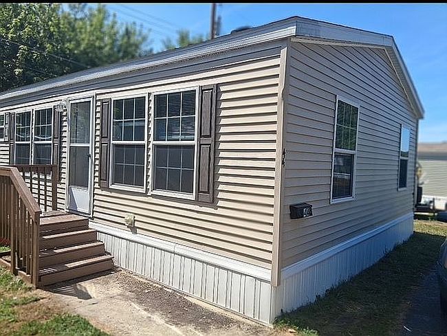 Preview of property located at 3202 Mogadore Rd #44