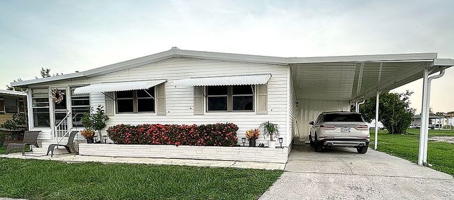 Photo of 734 Pirates Rest Rd, North Fort Myers, FL