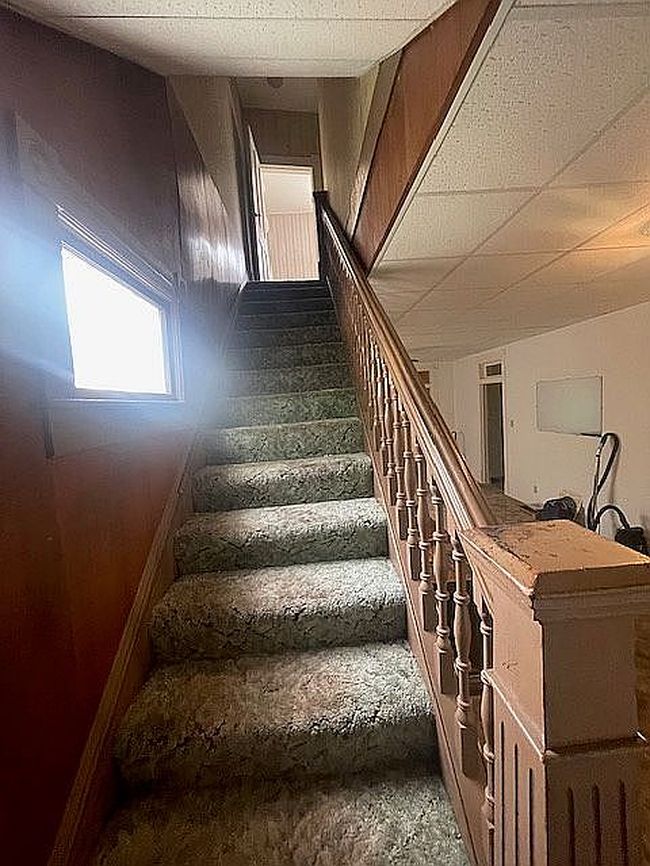 Photo of 606 S Main St, Clinton, MO