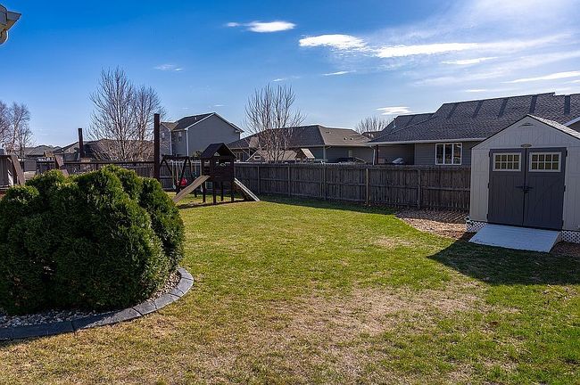 Photo of 805 S 6th Ave, Brandon, SD