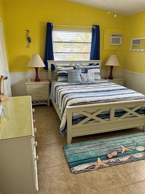 Image of 16 Shoreland Dr